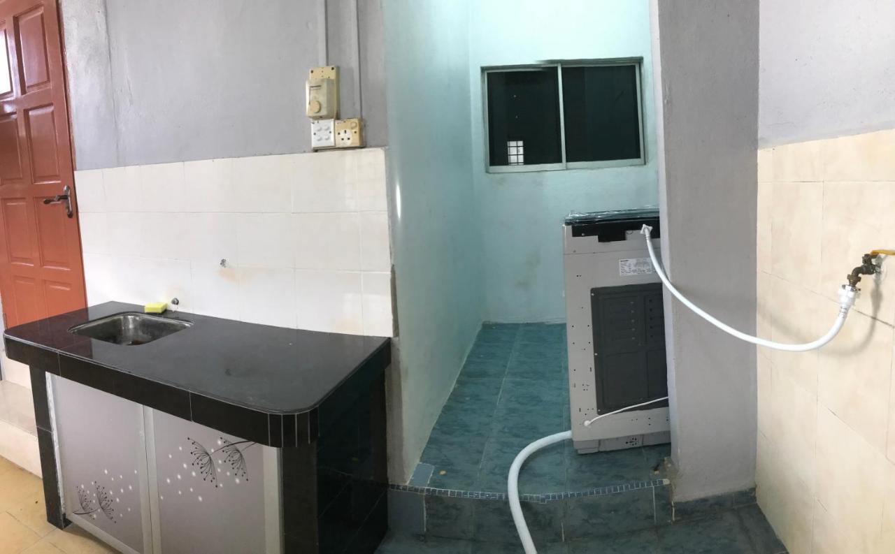 Ruhani Homestay 3 Kb - 4 Bedroom Fully Airconditioned With Wifi & Netflix Kota Bharu Ngoại thất bức ảnh
