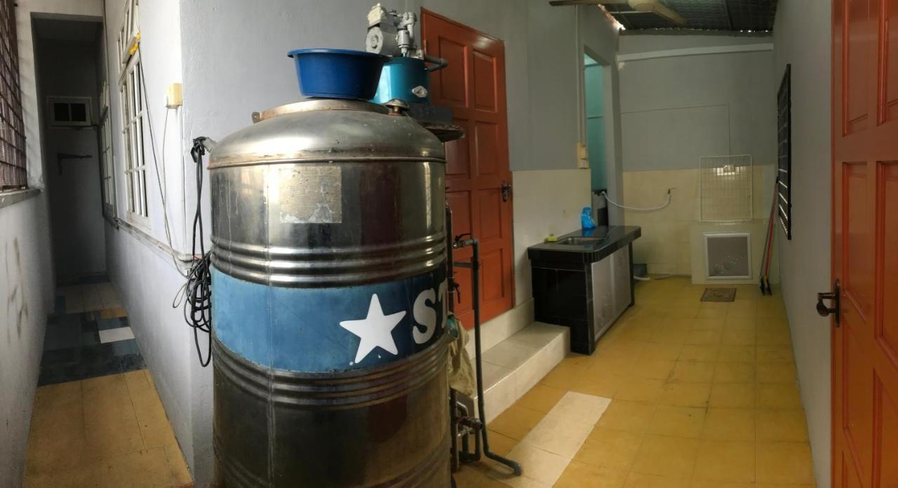 Ruhani Homestay 3 Kb - 4 Bedroom Fully Airconditioned With Wifi & Netflix Kota Bharu Ngoại thất bức ảnh