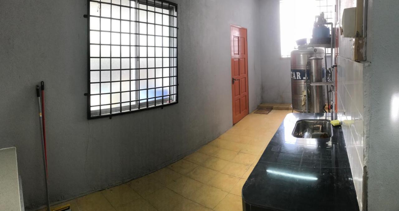 Ruhani Homestay 3 Kb - 4 Bedroom Fully Airconditioned With Wifi & Netflix Kota Bharu Ngoại thất bức ảnh