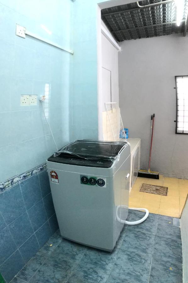Ruhani Homestay 3 Kb - 4 Bedroom Fully Airconditioned With Wifi & Netflix Kota Bharu Ngoại thất bức ảnh