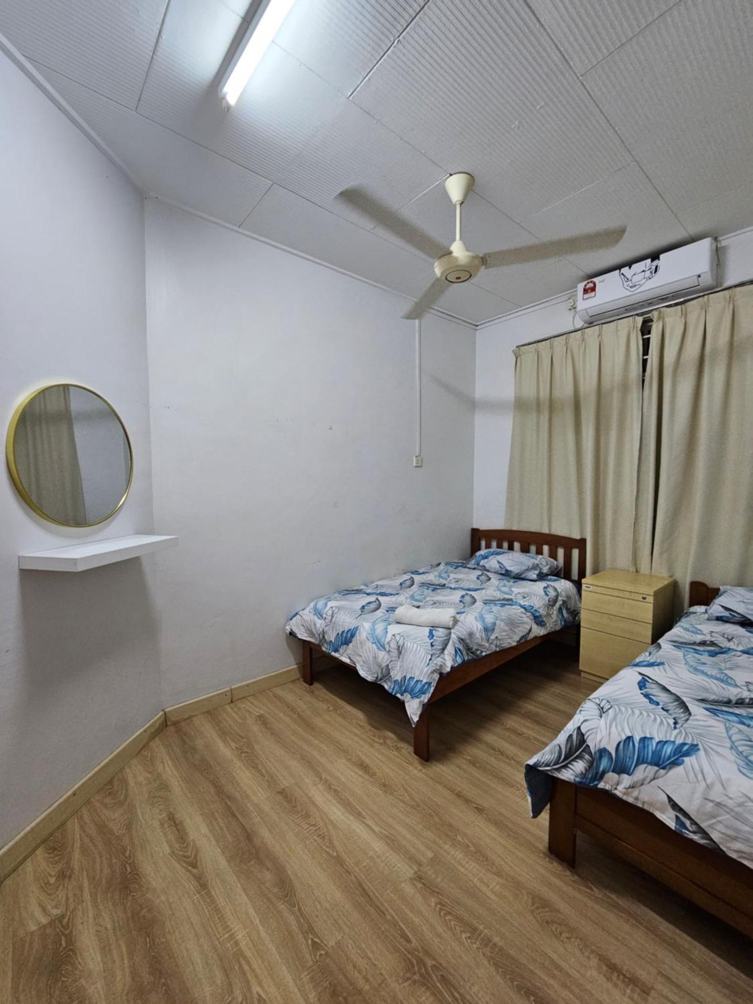 Ruhani Homestay 3 Kb - 4 Bedroom Fully Airconditioned With Wifi & Netflix Kota Bharu Ngoại thất bức ảnh